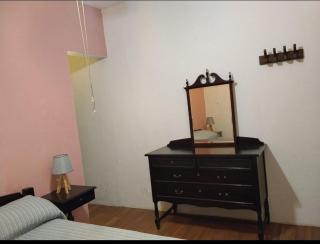 Casa con amplios espacios y baño privado - 5