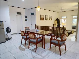 Villa Hendra Cimaja - Beachfront, 2BR, 1BA, Full Kitchen - 4