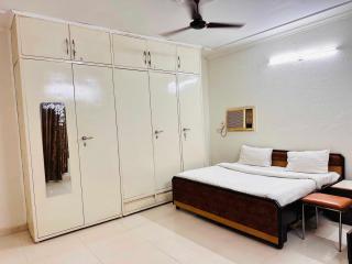 Hotel O POONAM VILLA - 6