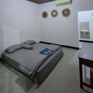 Homestay Larasati 2 Pantai Klayar Pacitan - 4