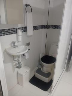 Apartasuite con AC Fibra Óptica y Acceso Autónomo Persianas Blackout - 8