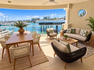 Waterfront Luxury The Strand & Marina Precinct - 4