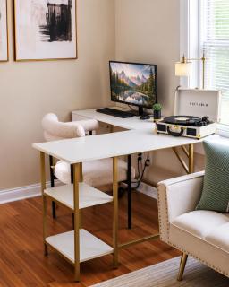 Sleeps 4 • New Modern 1BR • Private Workspace - Chicago - 0
