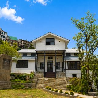 Colonial 44 Kohima - 0
