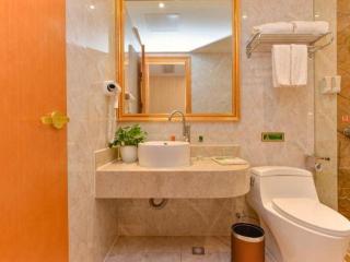 Vienna Hotel Shanghai Hongqiao National Exhibition Cente Sijing Metro Station - 6