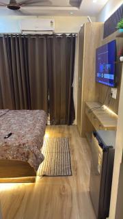 High Sky Inn - Greater Noida - 5
