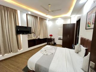 Hotel Lagoon Inn - Opp Select City Mall Saket - 5
