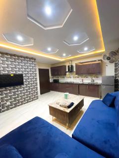 Stayora Elegant Modern Apartment - 5