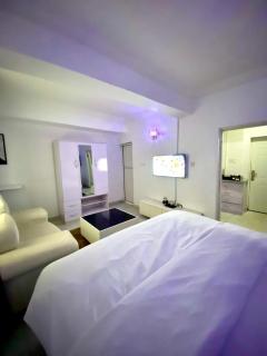 Wuse 2 Studios Banjul - 6