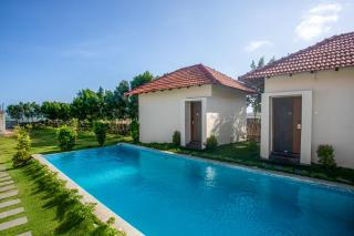 Road House Resort - 3