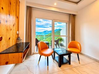 Pine View Luxury Resort With Mountain View & Premium Rooms Mussoorie near JW Marriot - 6