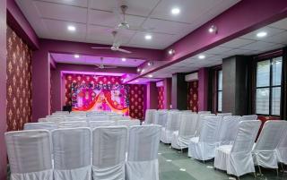 Aviraj Hotel - 4