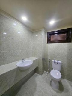 Apartemen Marbella anyer tower sadewa lt 5 view kolam renang & laut - 1