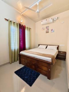 Dew Dale Homes - Ivy Suite I Riverfront Pool stay - 1