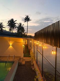 Dew Dale Homes - Ivy Suite I Riverfront Pool stay - 9