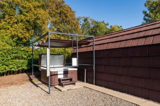 Weedingshall Lodges - 4