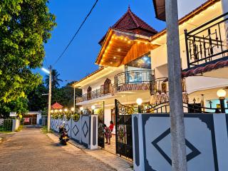 Happy Guest House - 4