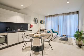 Seascape Heights - Apartment with Unrivalled Views - 4