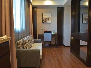 GreenTree Inn JiangSu Changzhou Dinosaur Park Global Harbor Express Hotel - 6