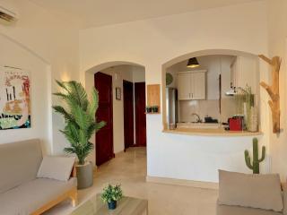 Artsy 1 BR Apt/ Free Pool & Lagoon Access @ElGouna - 6