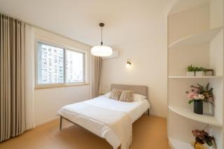 Book and Bed-Shanghai The Bund People's Square Branch 1 - 3