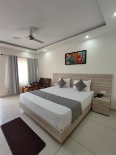 Hotel Govind Residency - 9