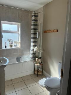 Benabbey, 3-Bed Detached Home Private Garden, - 6