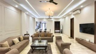 Stay Pall - The Urban Nest 3 BHK Apartment near Rajouri Garden Metro Station in Delhi - 0