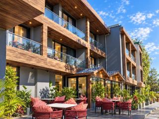 Lake Hill Suites - 0