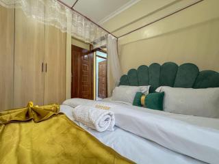 SINGAPORE SUITEs - 0