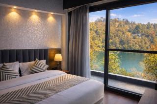 Lake Hill Suites - 5
