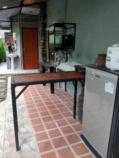 Country Home Pai - 8