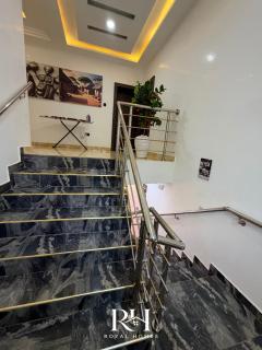 Royal Homes - 3