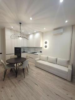 5-57 Pechersk Plaza, Boichuka 17, Kyiv centre, stunning city view, 15 kW backup power, Petrovdim Apartment - Kyiv - 4