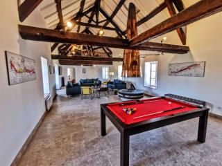 Moulin des ducs grand format by Vindihouses - piscine chaffée - escalade - billard - fitness - etc - 7