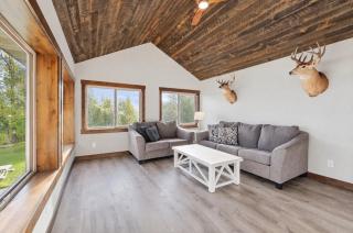 Lakefront Retreat with Dock and Game Room and Deck - 4