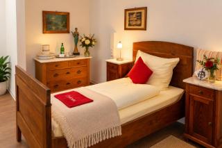 Catherine House - 5