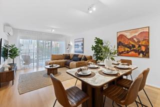 Newly Styled - Spacious East Perth 3BR - 0