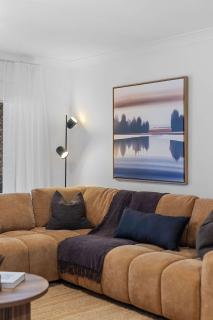 Newly Styled - Spacious East Perth 3BR - 1