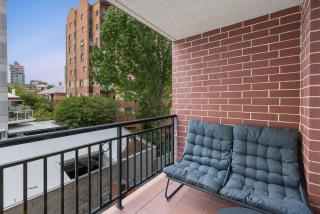 Newly Styled - Spacious East Perth 3BR - 7