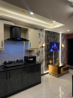 Luxury 2 Bedroom Escape with Breathtaking Panoramic Views - 3