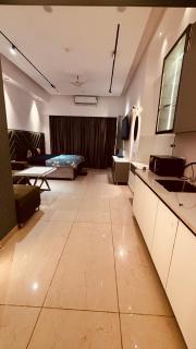 Independent commercial Studio apartment prime - 1