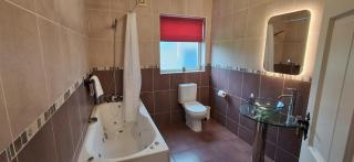 Aira Lodge Accommodation - 7