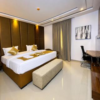 Golden Bella Hotel & Suites - 2