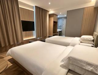 ME Hotel Bavet - 5