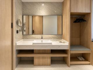 ME Hotel Bavet - 3