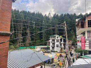 Hotel Broad View - 8
