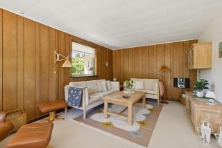 Cozy Beach House - 1