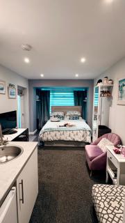 Rottingdean Boutique Studio Apartment By The Sea - 0