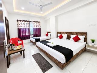 Motibagh Colony Hotel SLMR Residency Near Mahakaleshwar Temple# Parking # Restaurant - Best Hotel, Ujjain - 2